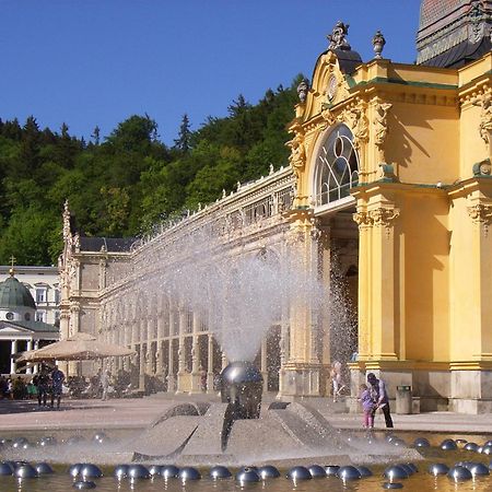 Mariánské Lázně Hotel Maxim מראה חיצוני תמונה