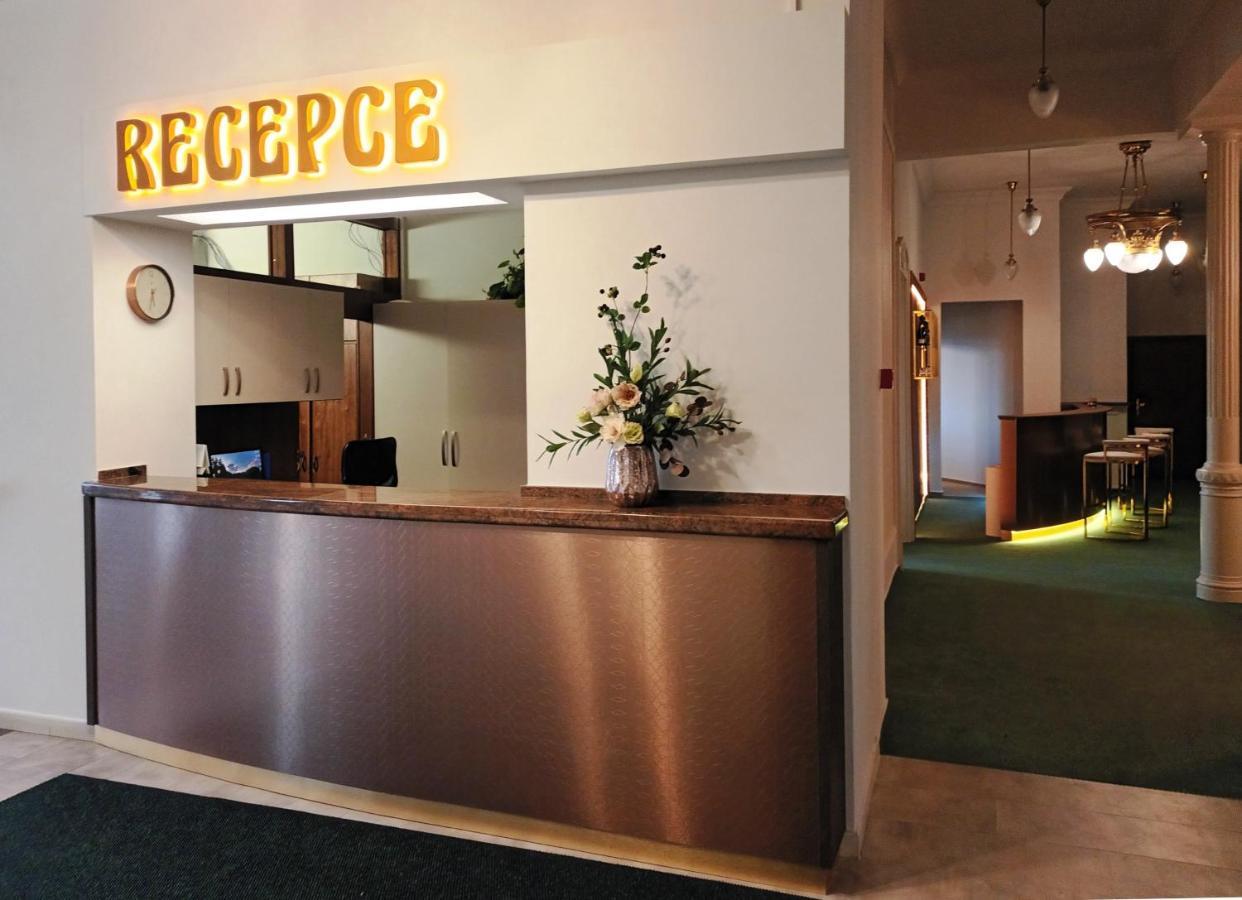 Mariánské Lázně Hotel Maxim מראה חיצוני תמונה
