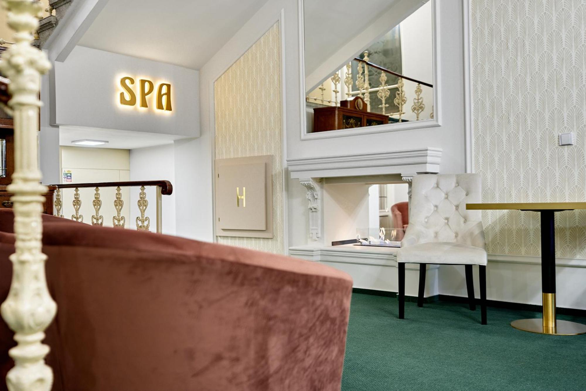 Mariánské Lázně Hotel Maxim מראה חיצוני תמונה